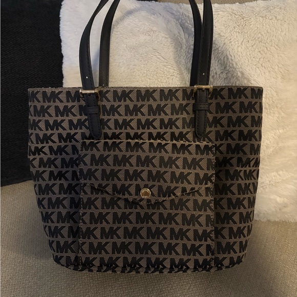 Michael Kors Signature Black and Brown Tote - Picture 1 of 5